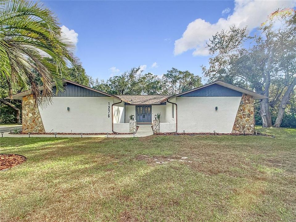 For Sale: $429,900 (3 beds, 2 baths, 2070 Square Feet)