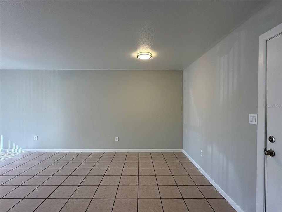 For Rent: $1,450 (2 beds, 2 baths, 932 Square Feet)