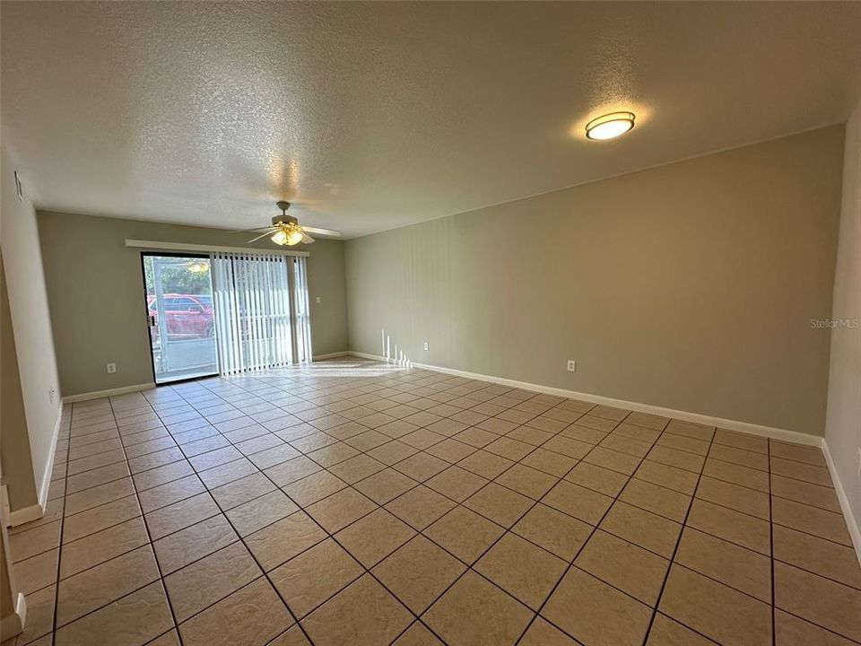 For Rent: $1,450 (2 beds, 2 baths, 932 Square Feet)