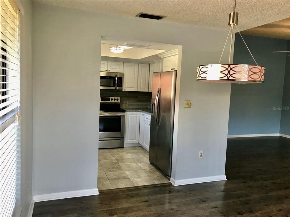 For Rent: $2,100 (2 beds, 2 baths, 1100 Square Feet)