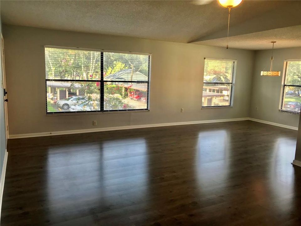 For Rent: $2,100 (2 beds, 2 baths, 1100 Square Feet)