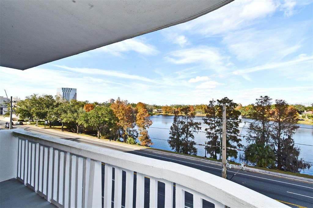 balcony facing north