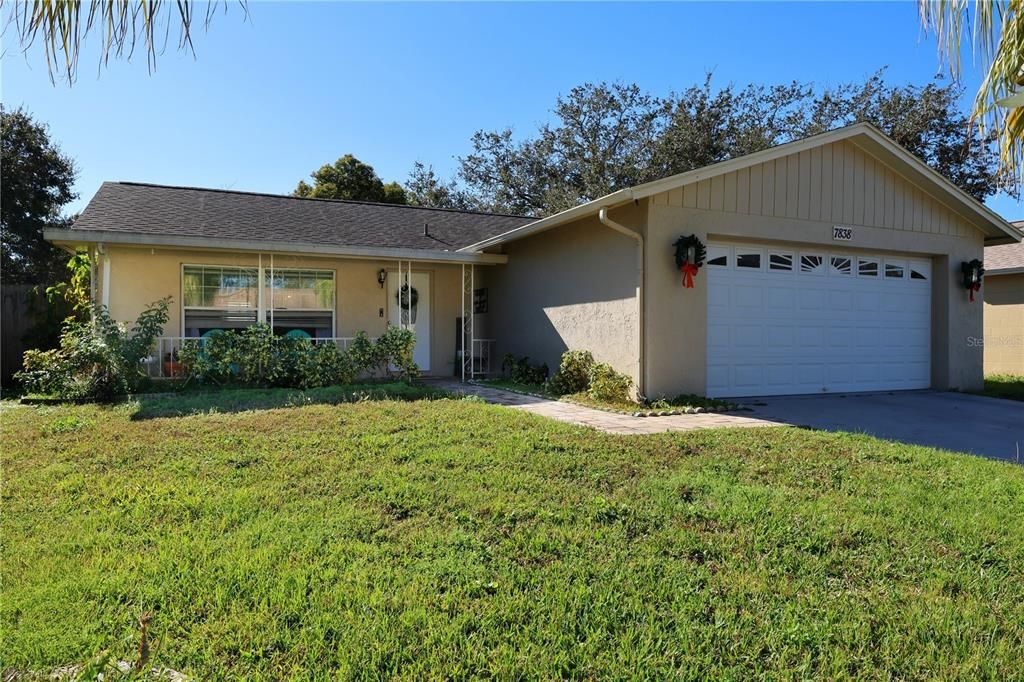 For Sale: $323,000 (3 beds, 2 baths, 1447 Square Feet)