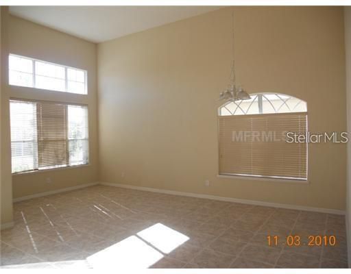 For Rent: $3,300 (5 beds, 3 baths, 2873 Square Feet)