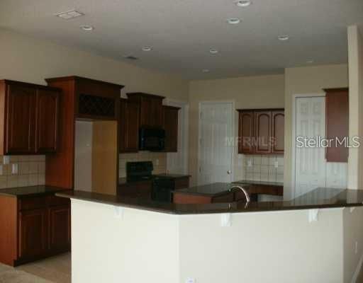 For Rent: $3,300 (5 beds, 3 baths, 2873 Square Feet)