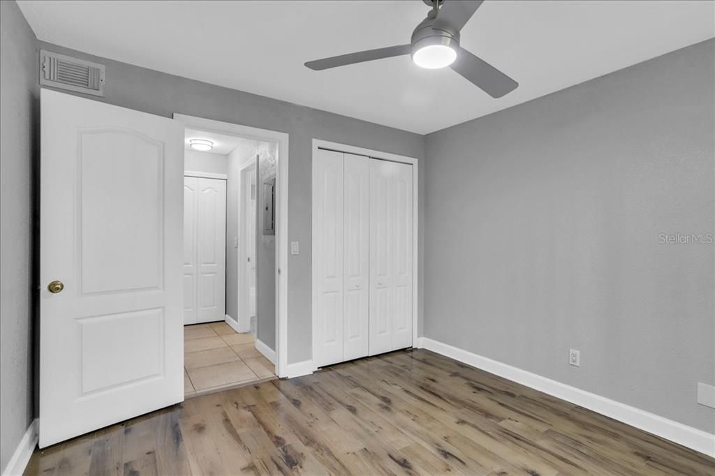 На продажу: $167,900 (2 спален, 2 ванн, 918 Квадратных фут)