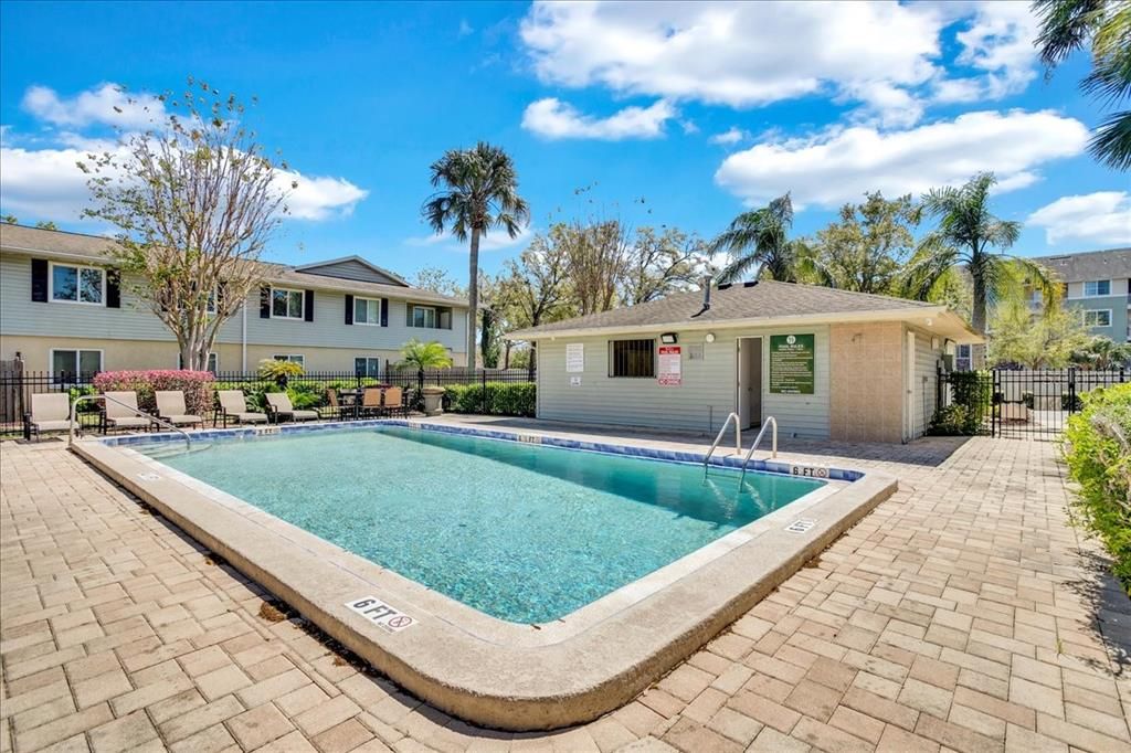 На продажу: $167,900 (2 спален, 2 ванн, 918 Квадратных фут)