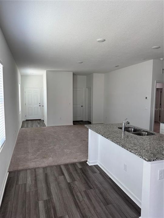 For Sale: $339,900 (3 beds, 2 baths, 1365 Square Feet)