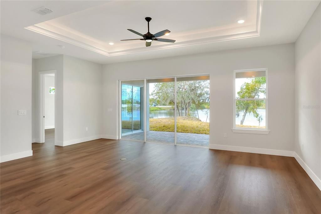 Family Room Overlook Lake Victoria