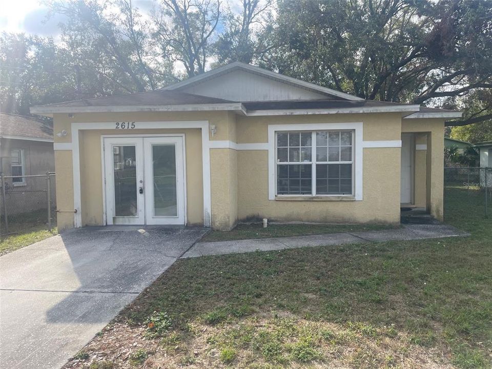 For Rent: $2,095 (3 beds, 2 baths, 1572 Square Feet)