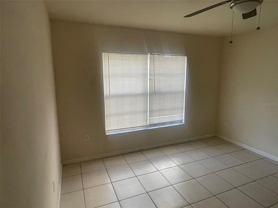 For Rent: $2,095 (3 beds, 2 baths, 1572 Square Feet)