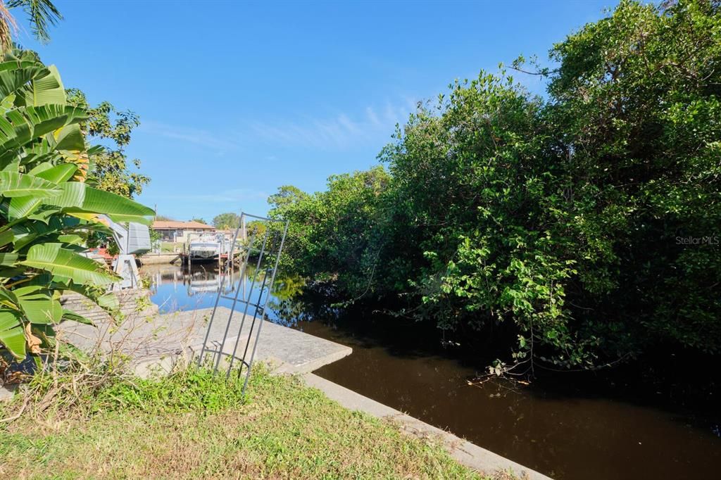 For Sale: $339,000 (3 beds, 2 baths, 1651 Square Feet)