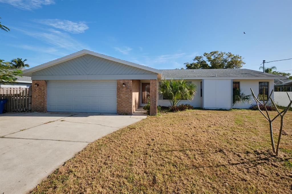 For Sale: $339,000 (3 beds, 2 baths, 1651 Square Feet)