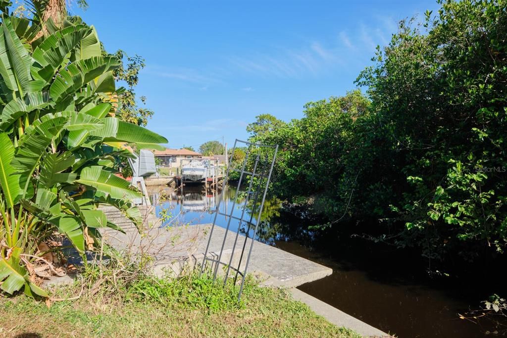 For Sale: $339,000 (3 beds, 2 baths, 1651 Square Feet)