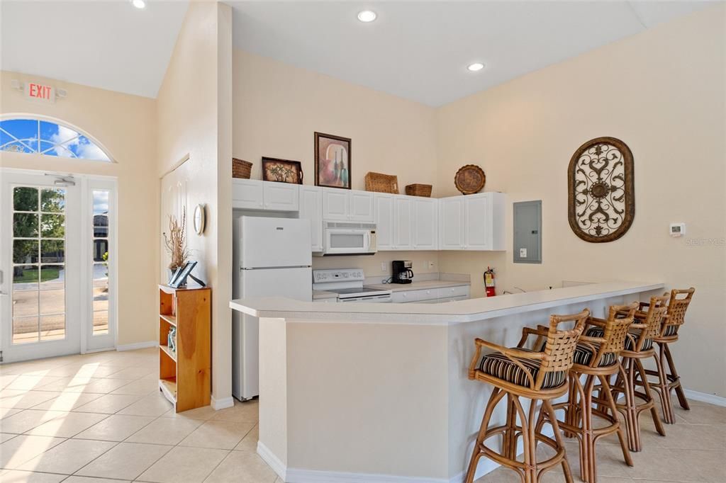 For Sale: $297,500 (2 beds, 2 baths, 1451 Square Feet)