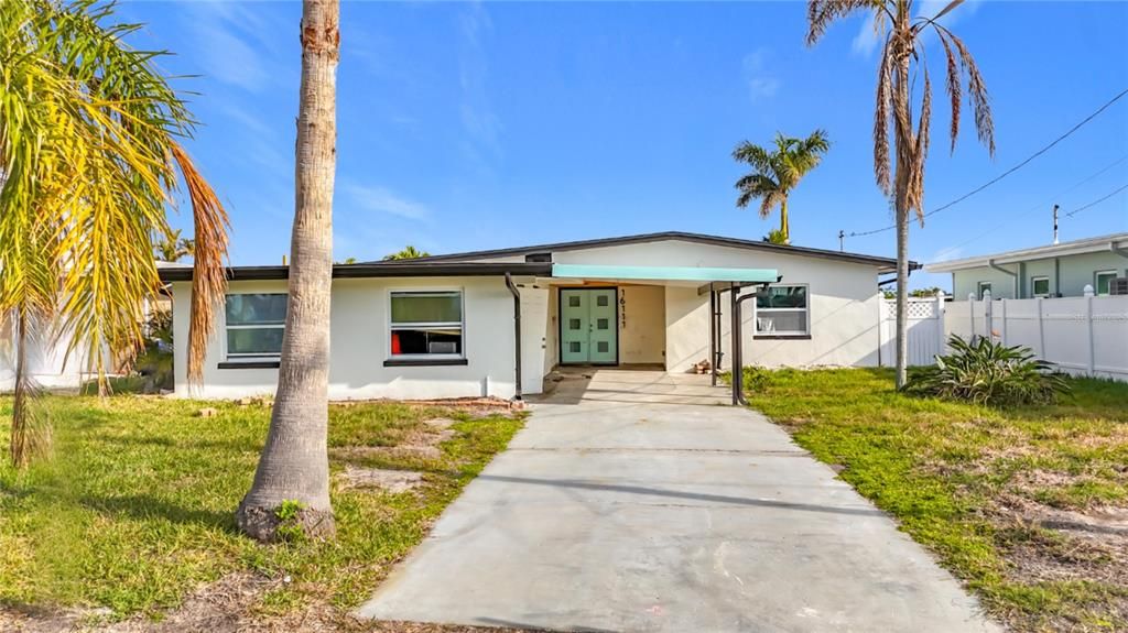 For Sale: $949,000 (3 beds, 2 baths, 2104 Square Feet)