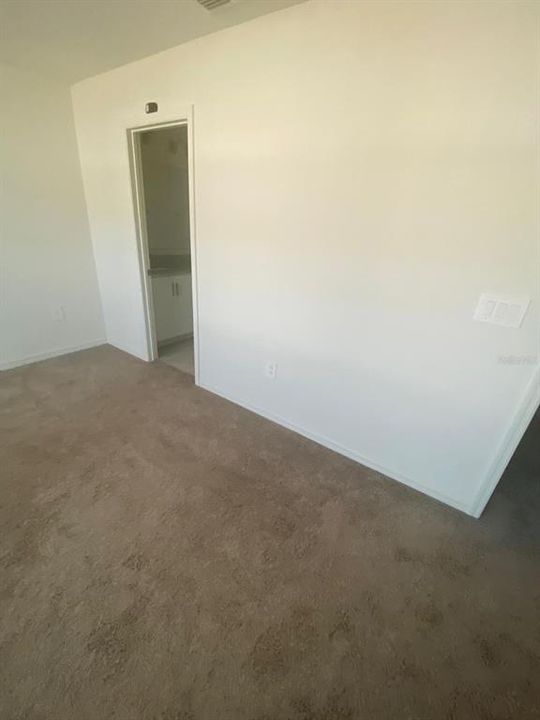 For Rent: $2,500 (3 beds, 2 baths, 1687 Square Feet)