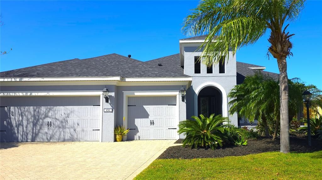 En Venta: $1,049,000 (4 camas, 3 baños, 4066 Pies cuadrados)