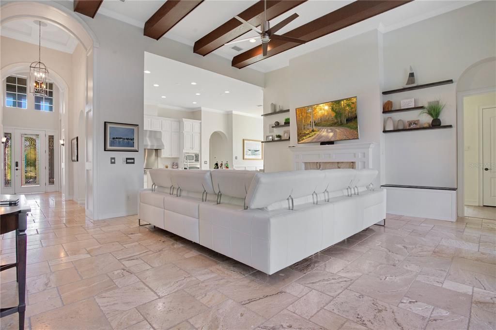 En Venta: $1,049,000 (4 camas, 3 baños, 4066 Pies cuadrados)