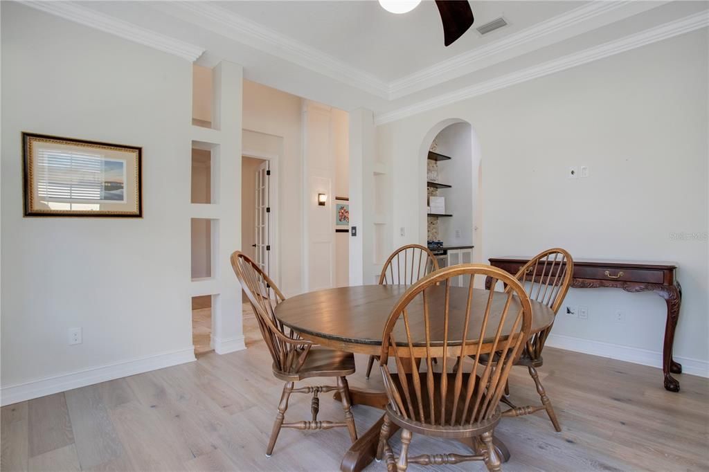 En Venta: $1,049,000 (4 camas, 3 baños, 4066 Pies cuadrados)