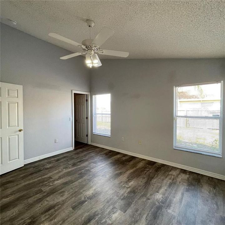 For Rent: $1,850 (3 beds, 2 baths, 1372 Square Feet)