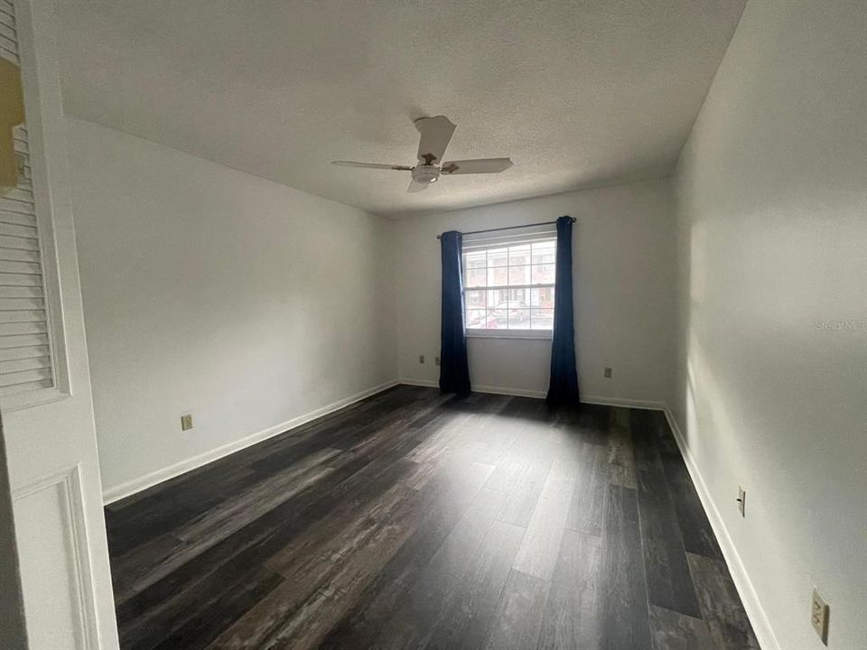 For Rent: $1,350 (1 beds, 1 baths, 799 Square Feet)