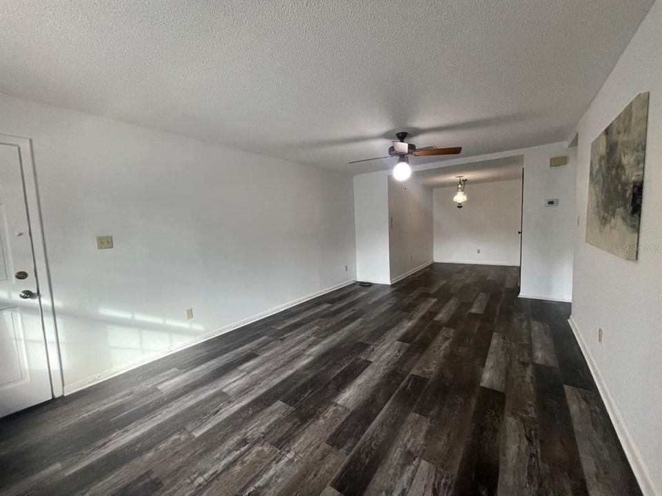 For Rent: $1,350 (1 beds, 1 baths, 799 Square Feet)