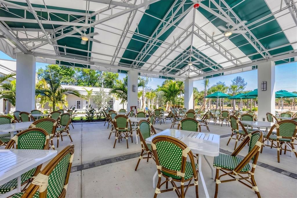 Clubhouse Patio Dining