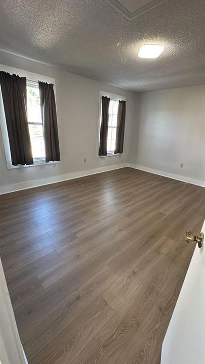 For Rent: $1,700 (2 beds, 2 baths, 1100 Square Feet)