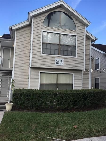 For Rent: $1,700 (2 beds, 2 baths, 1100 Square Feet)