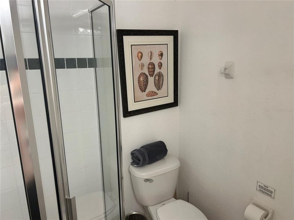 2nd Bathroom