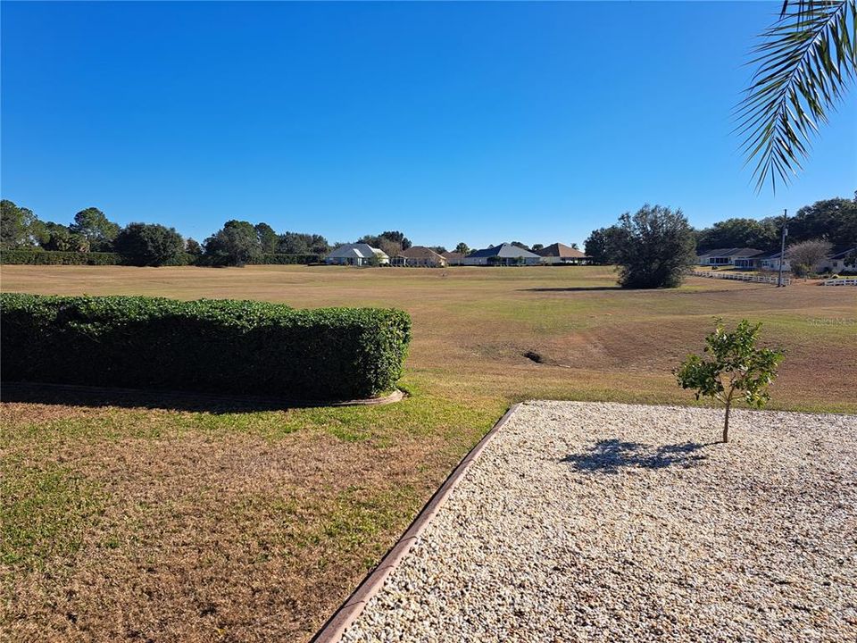 For Sale: $410,000 (3 beds, 2 baths, 1939 Square Feet)