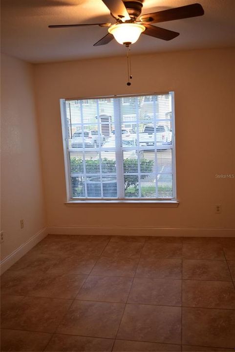 For Sale: $209,000 (2 beds, 2 baths, 996 Square Feet)