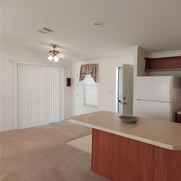 For Sale: $329,900 (2 beds, 2 baths, 1152 Square Feet)