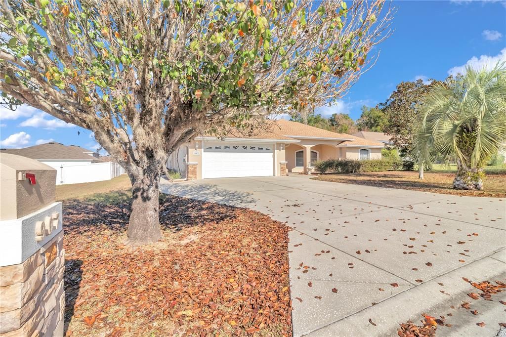 For Sale: $320,000 (3 beds, 2 baths, 1543 Square Feet)