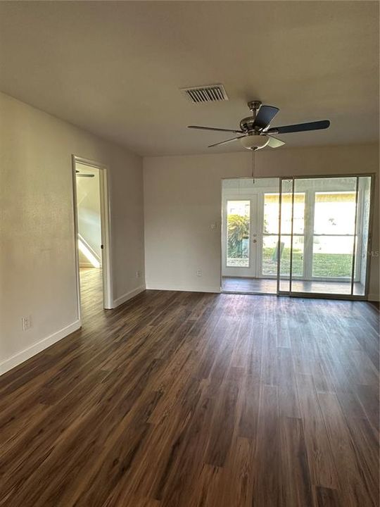 For Rent: $1,750 (2 beds, 2 baths, 945 Square Feet)