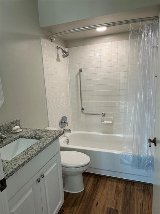 For Rent: $1,750 (2 beds, 2 baths, 945 Square Feet)