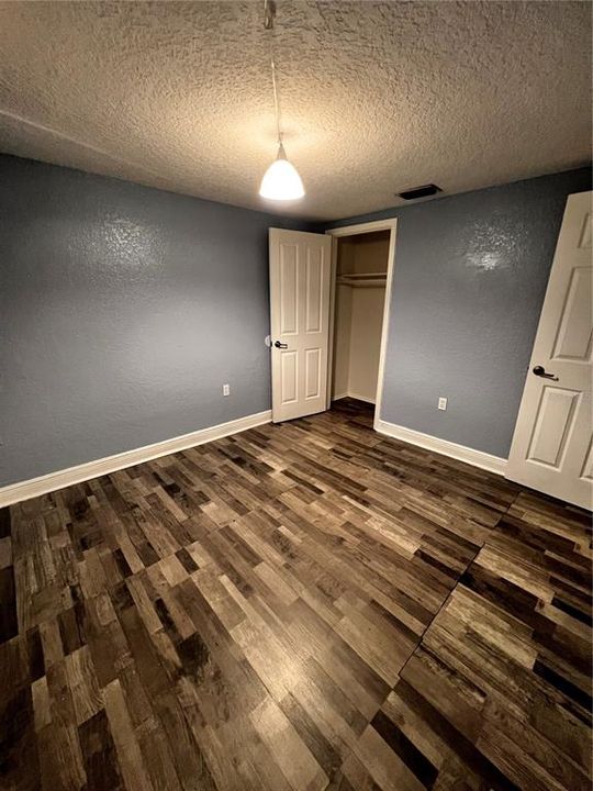 For Rent: $1,825 (3 beds, 1 baths, 936 Square Feet)