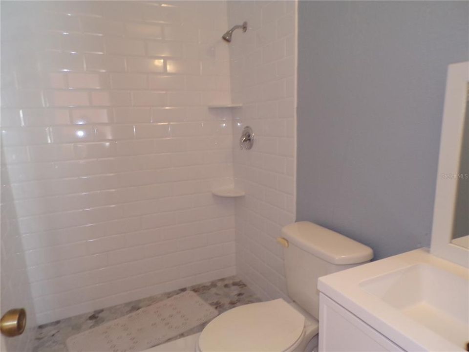 For Rent: $2,700 (2 beds, 2 baths, 893 Square Feet)