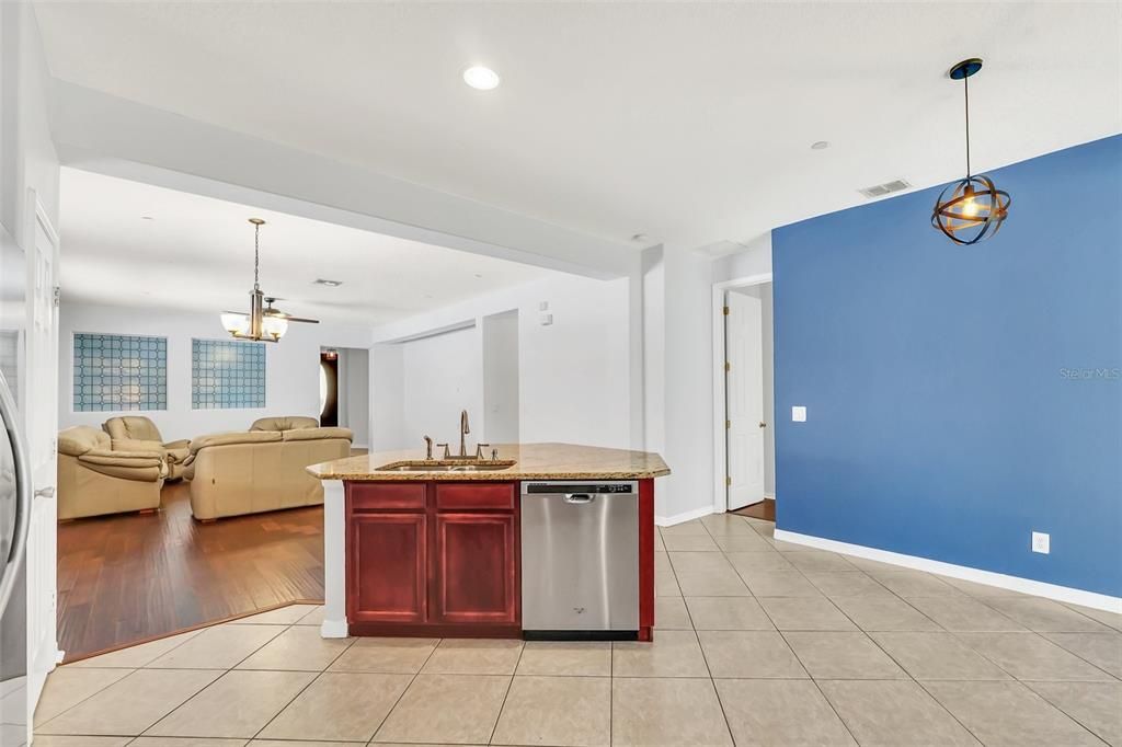 For Sale: $474,900 (4 beds, 2 baths, 1881 Square Feet)