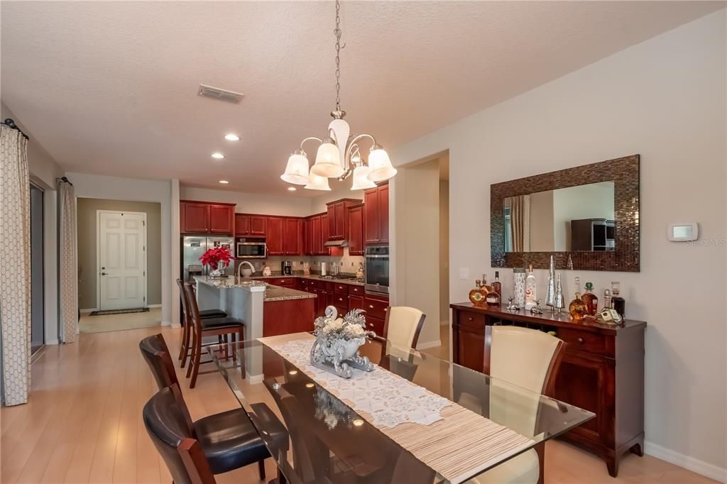 For Sale: $369,957 (2 beds, 2 baths, 1822 Square Feet)