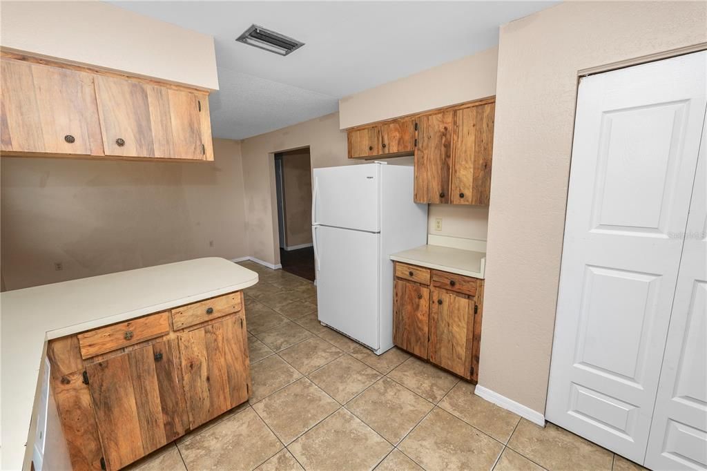 For Sale: $249,000 (3 beds, 2 baths, 1316 Square Feet)