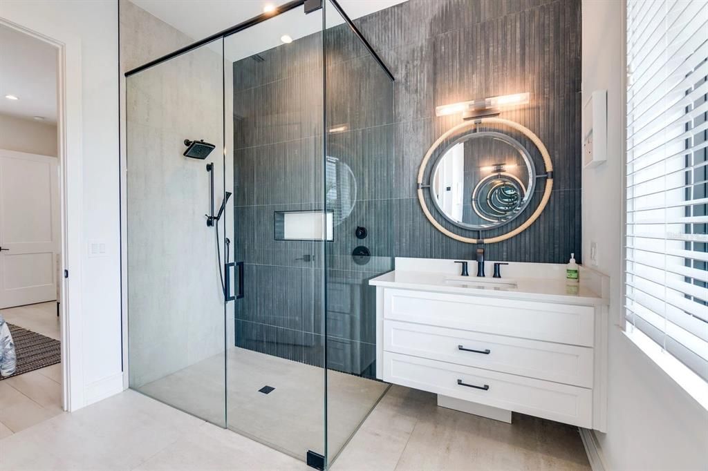 For Sale: $10,000,000 (9 beds, 9 baths, 3994 Square Feet)