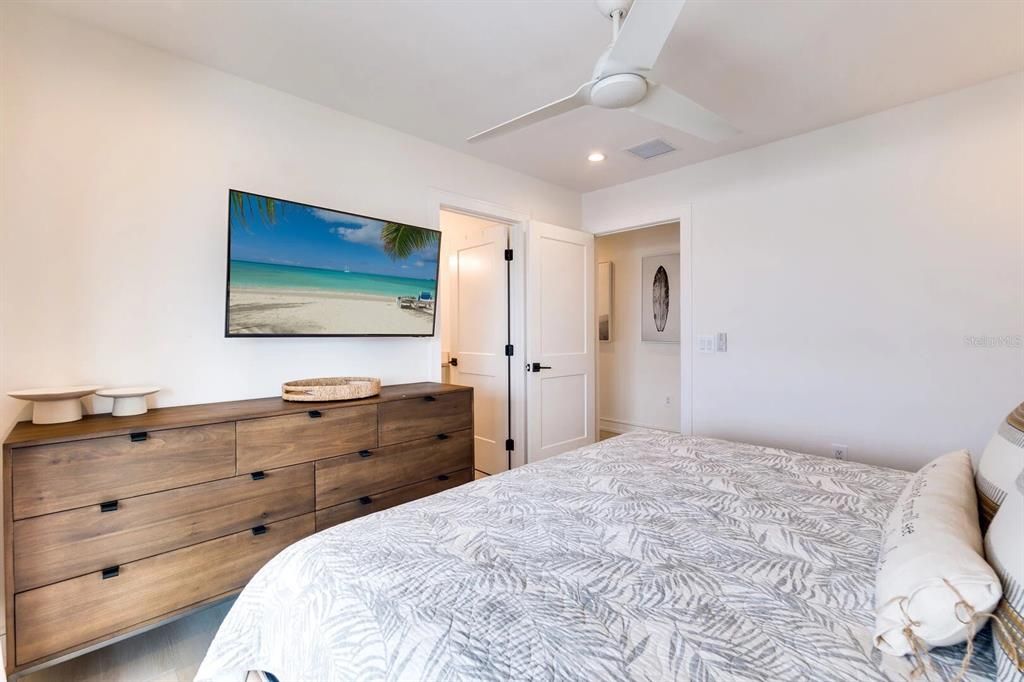 For Sale: $10,000,000 (9 beds, 9 baths, 3994 Square Feet)