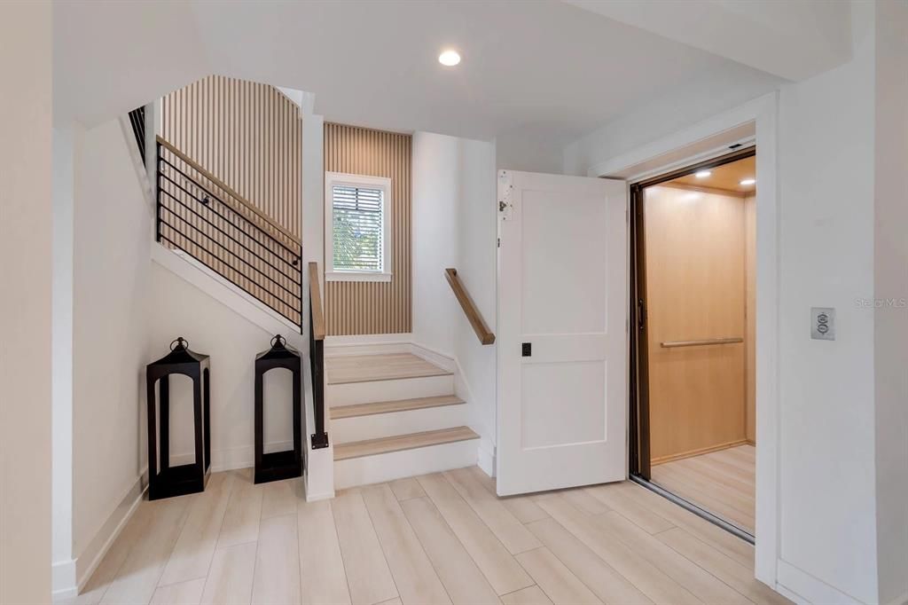 For Sale: $10,000,000 (9 beds, 9 baths, 3994 Square Feet)