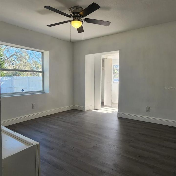 For Sale: $234,900 (2 beds, 2 baths, 840 Square Feet)