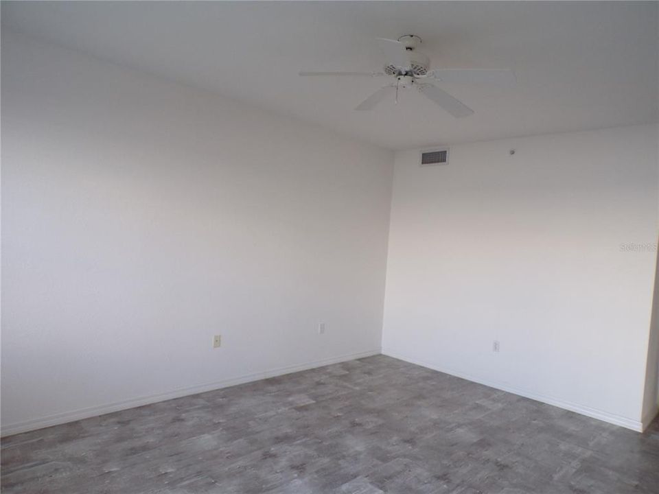 For Rent: $3,400 (3 beds, 2 baths, 2018 Square Feet)