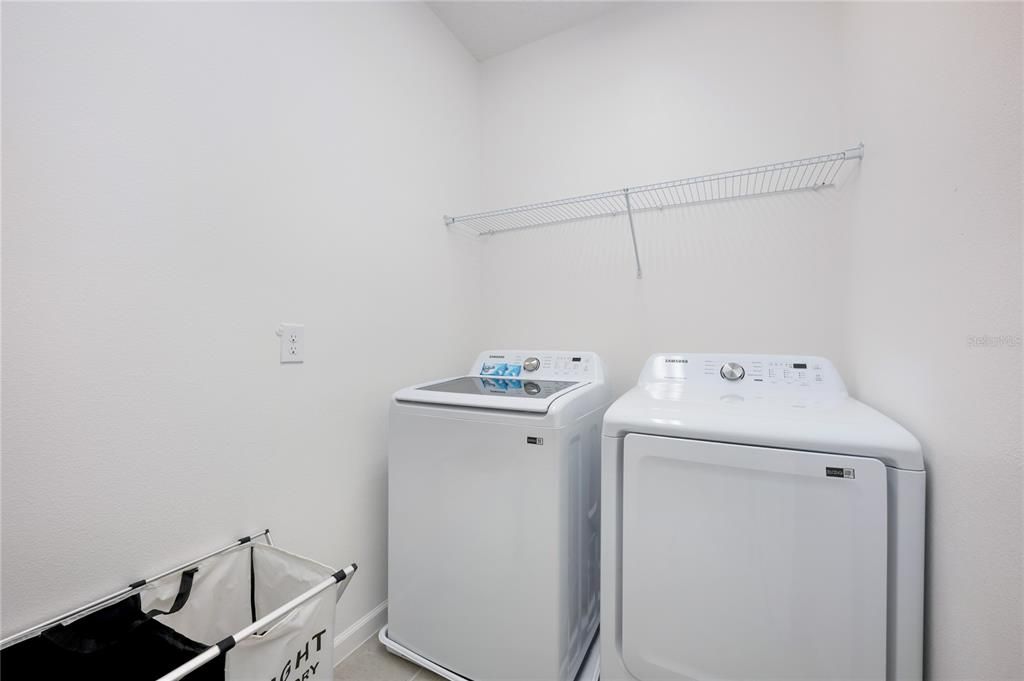 LAUNDRY ROOM.