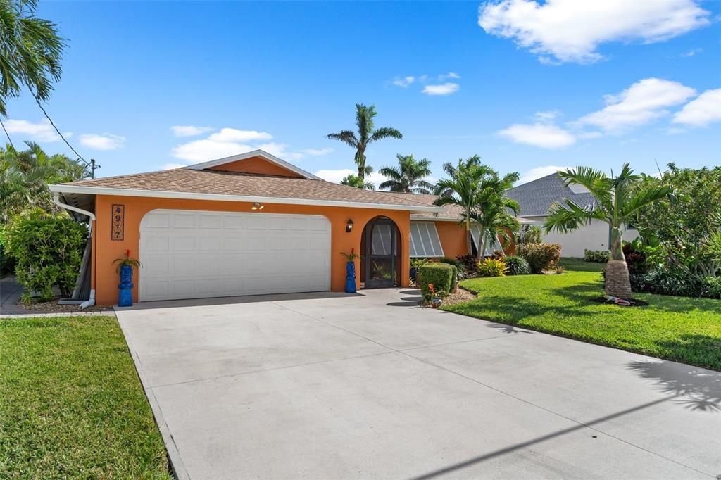 Welcome to 4917 Sorrento Ct in Beautiful Cape Coral