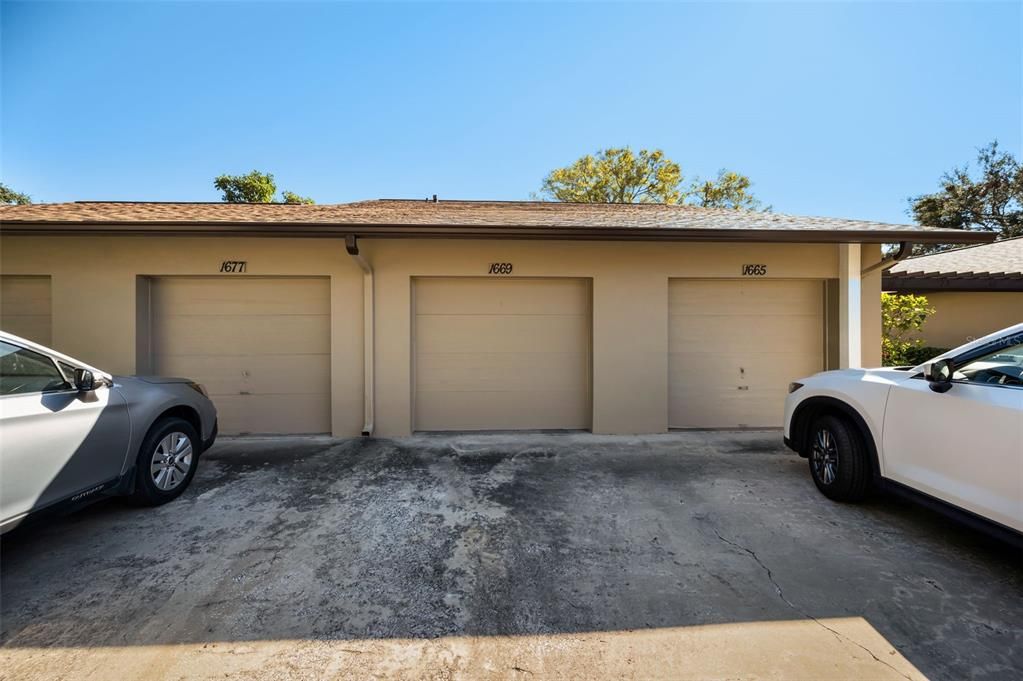 Detached Garage